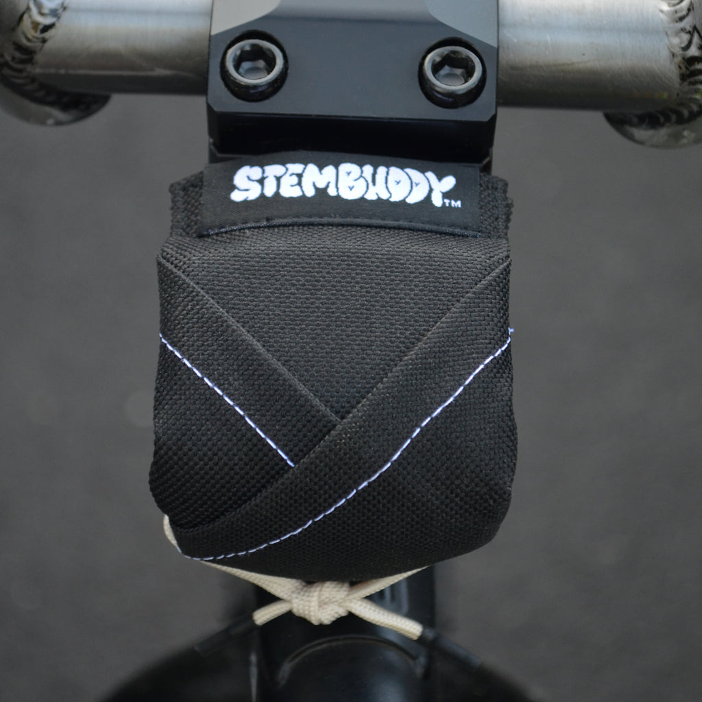 DOJO-stembuddy-Black-onbike top view