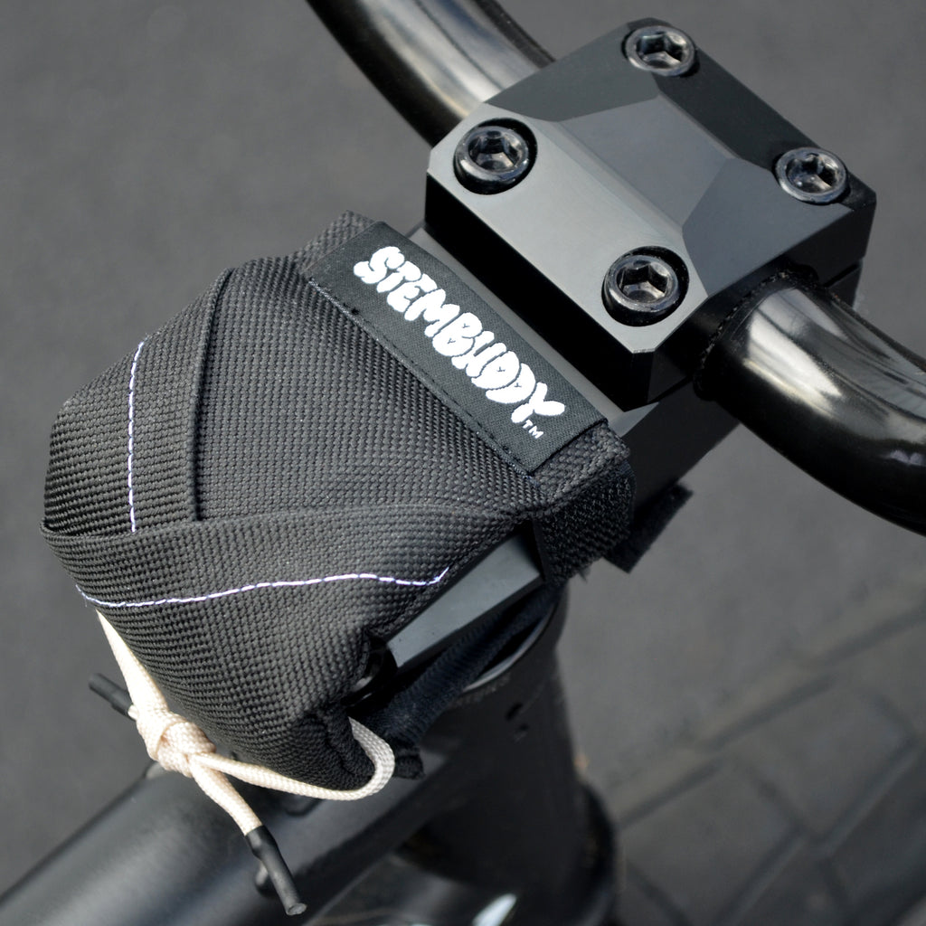 DOJO-stembuddy-Black-onbike