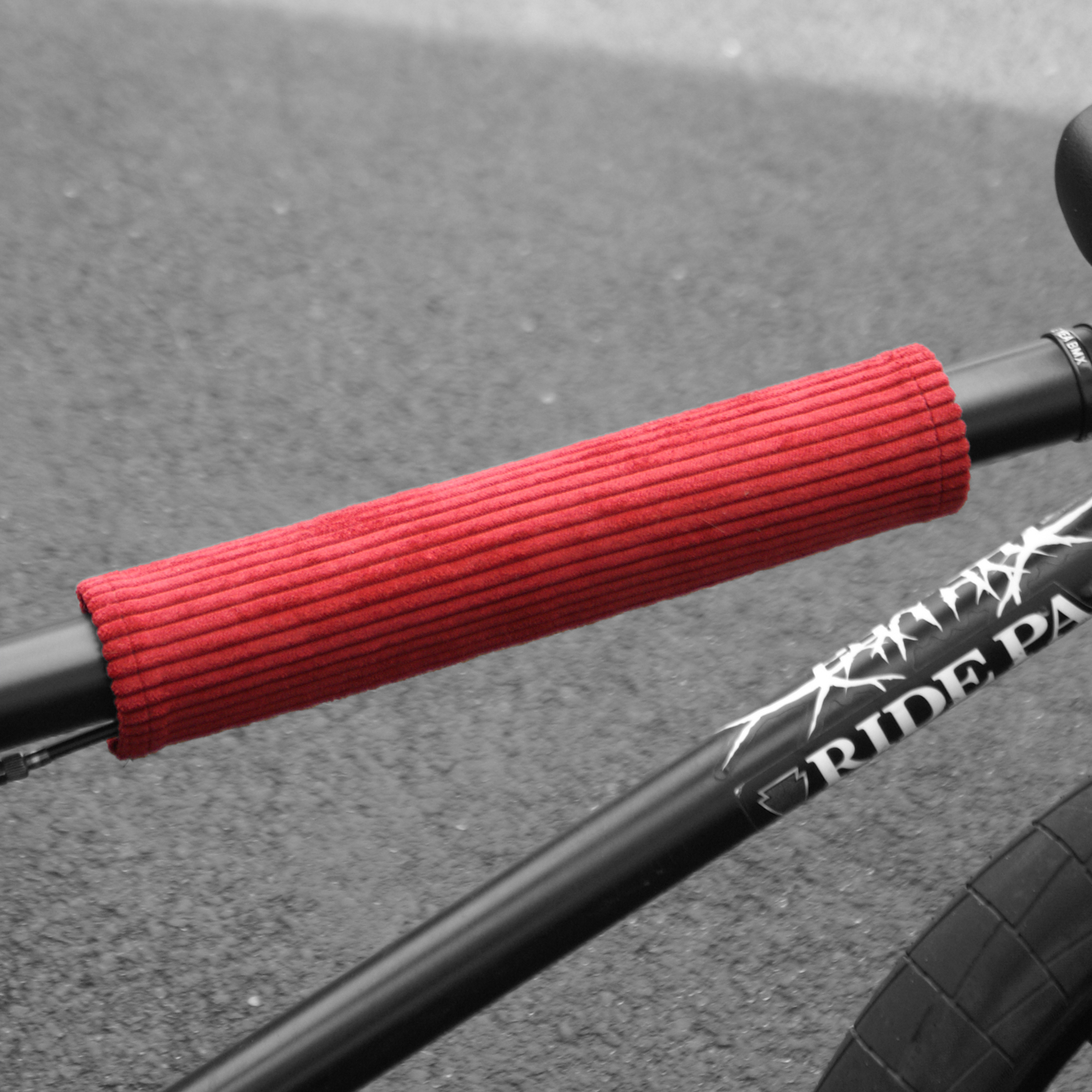Red CORDUROY TOP TUBE PAD