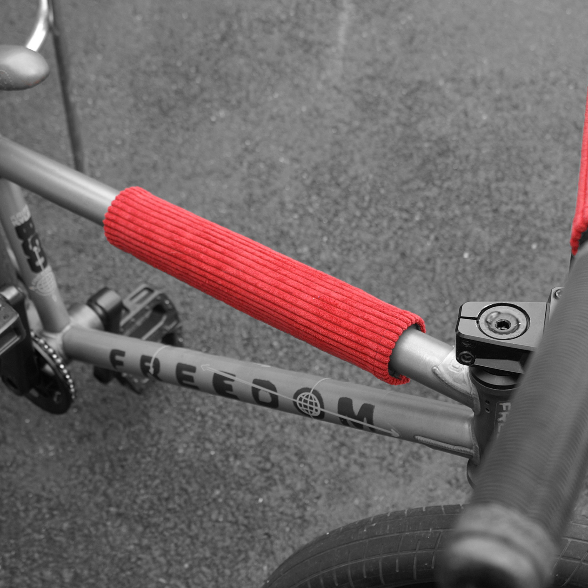 Red CORDUROY TOP TUBE PAD