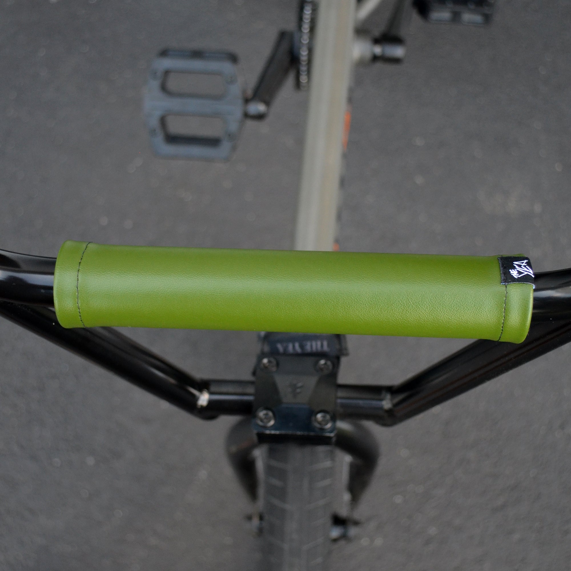 Cactus Green Leather CROSSBAR PAD