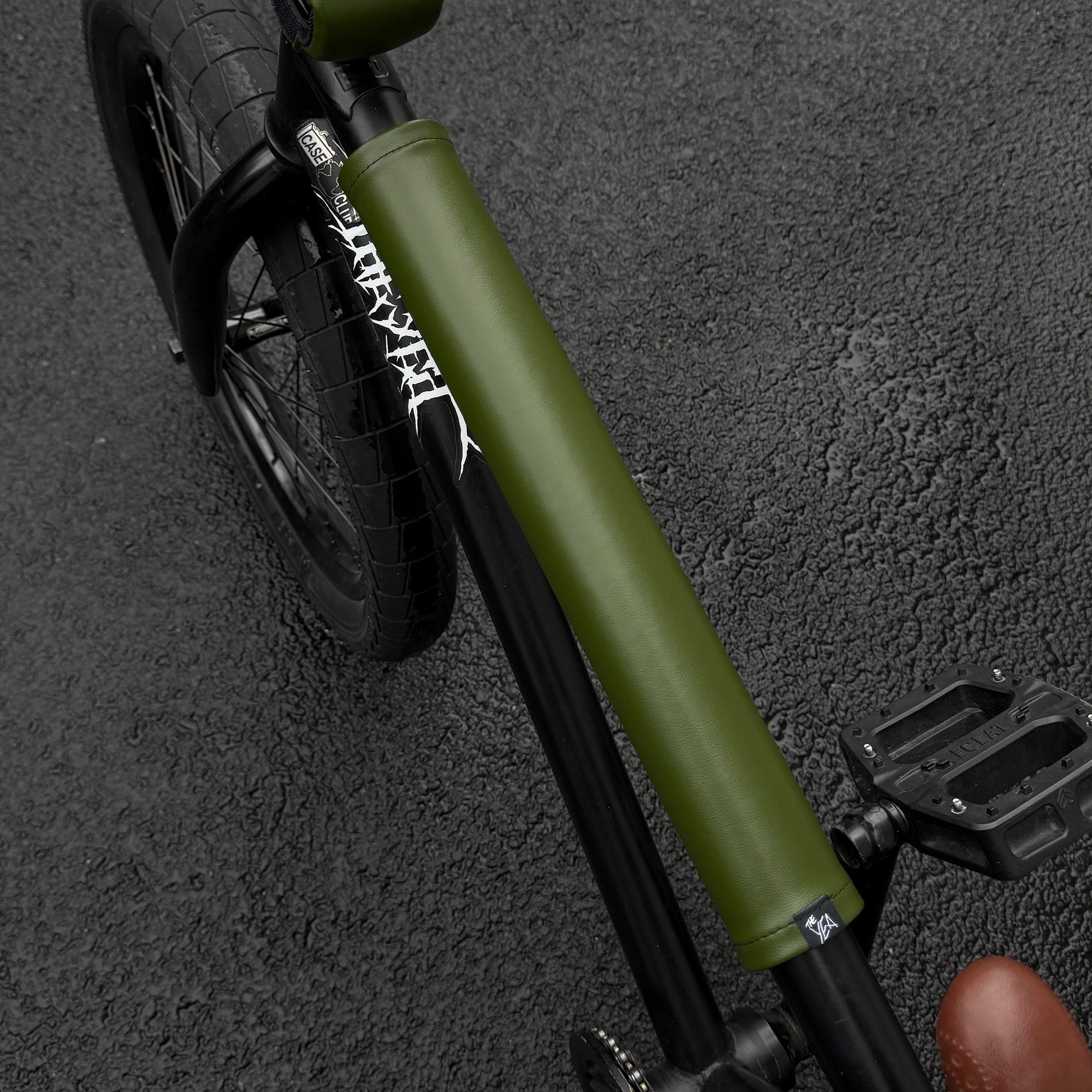 CACTUS GREEN LEATHER TOP TUBE PAD