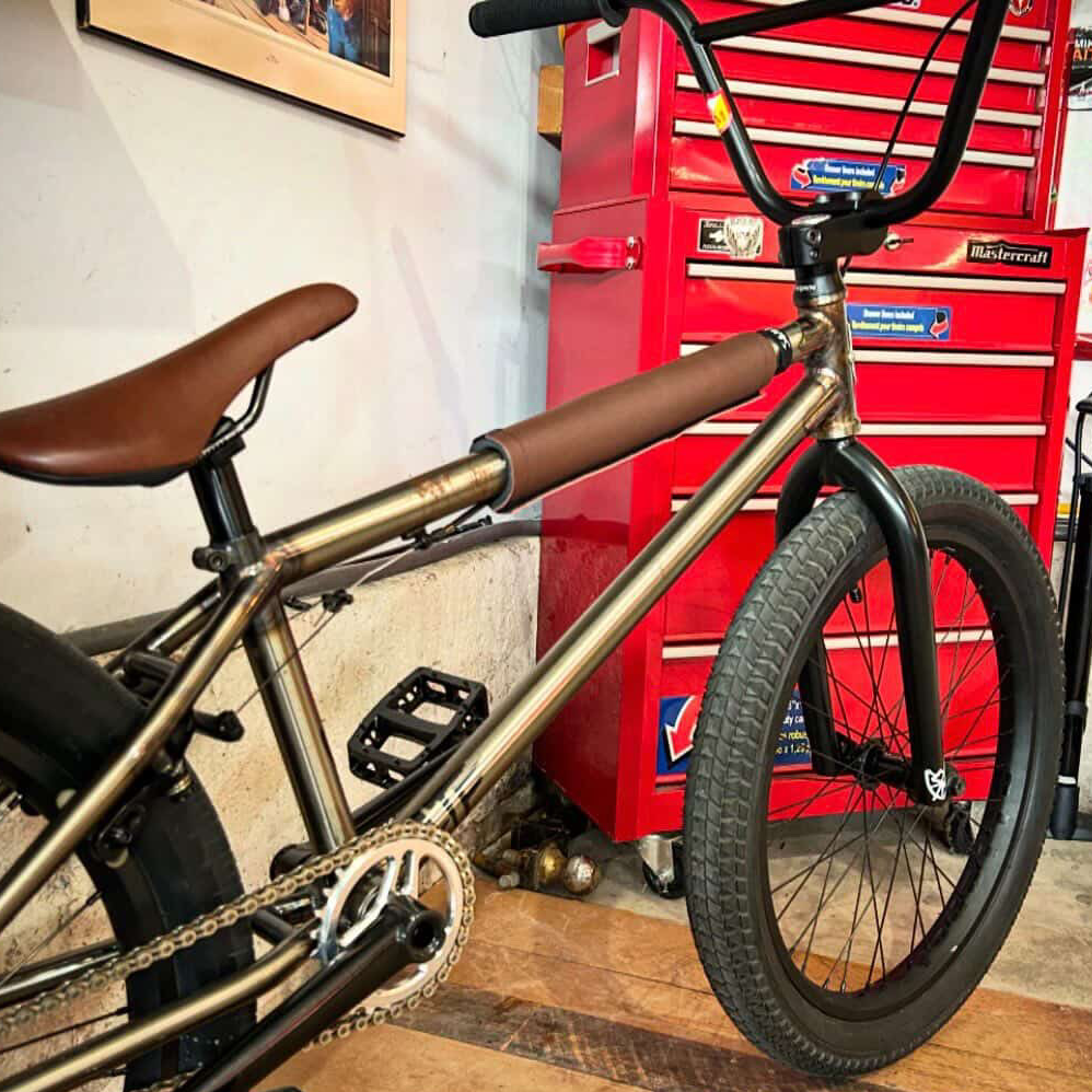 BROWN LEATHER TOP TUBE PAD