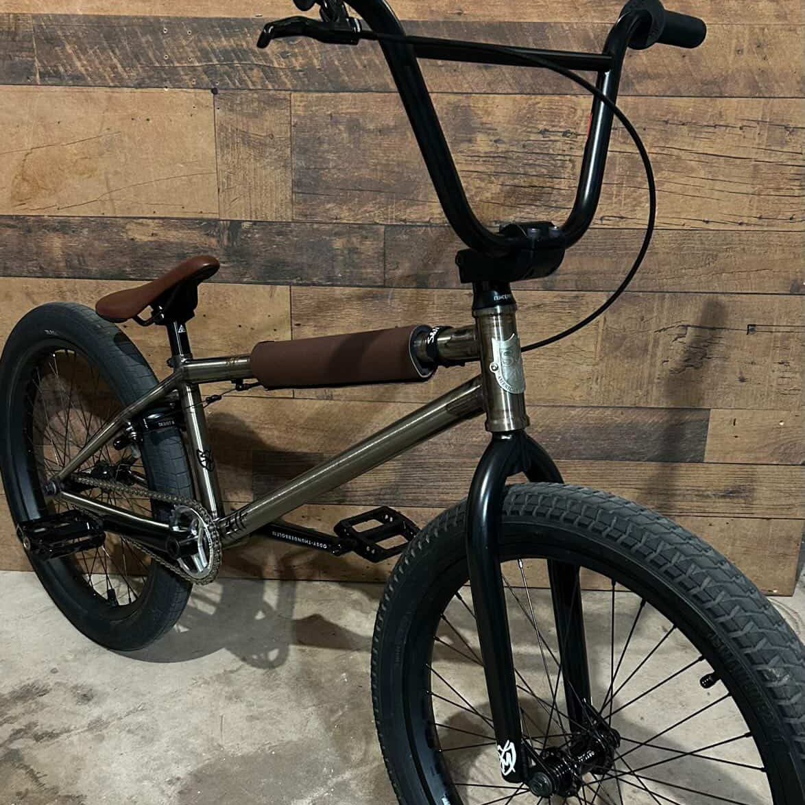 BROWN LEATHER TOP TUBE PAD