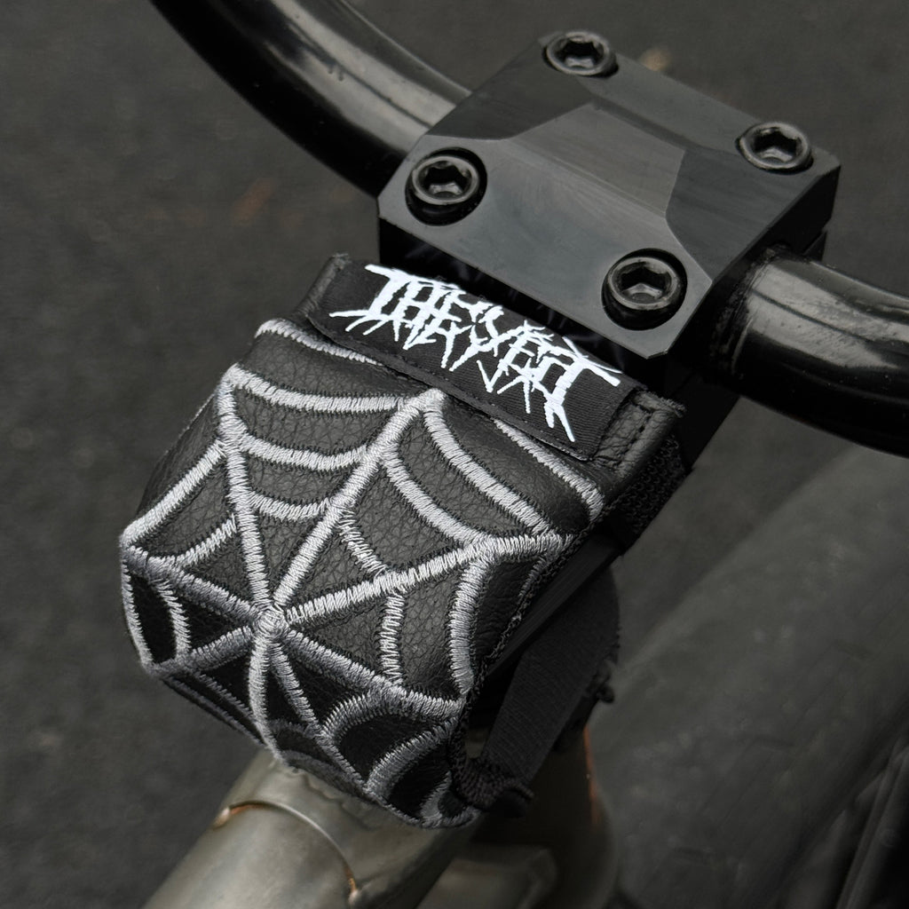 Silver on BLACK LEATHER Spiderweb STEMBUDDY™