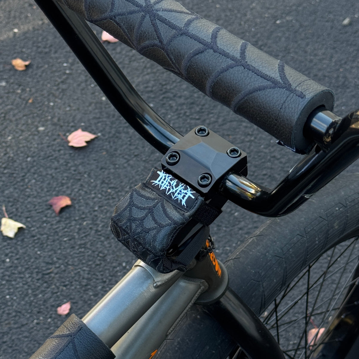 Black on BLACK LEATHER Spiderweb STEMBUDDY™