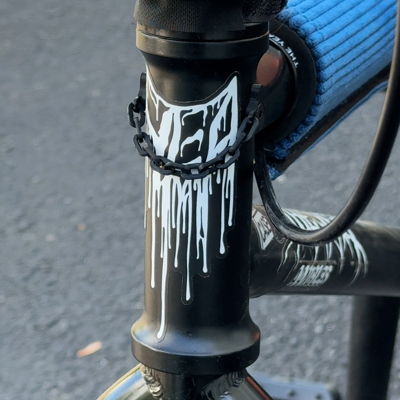 Hood Ornament - Chain