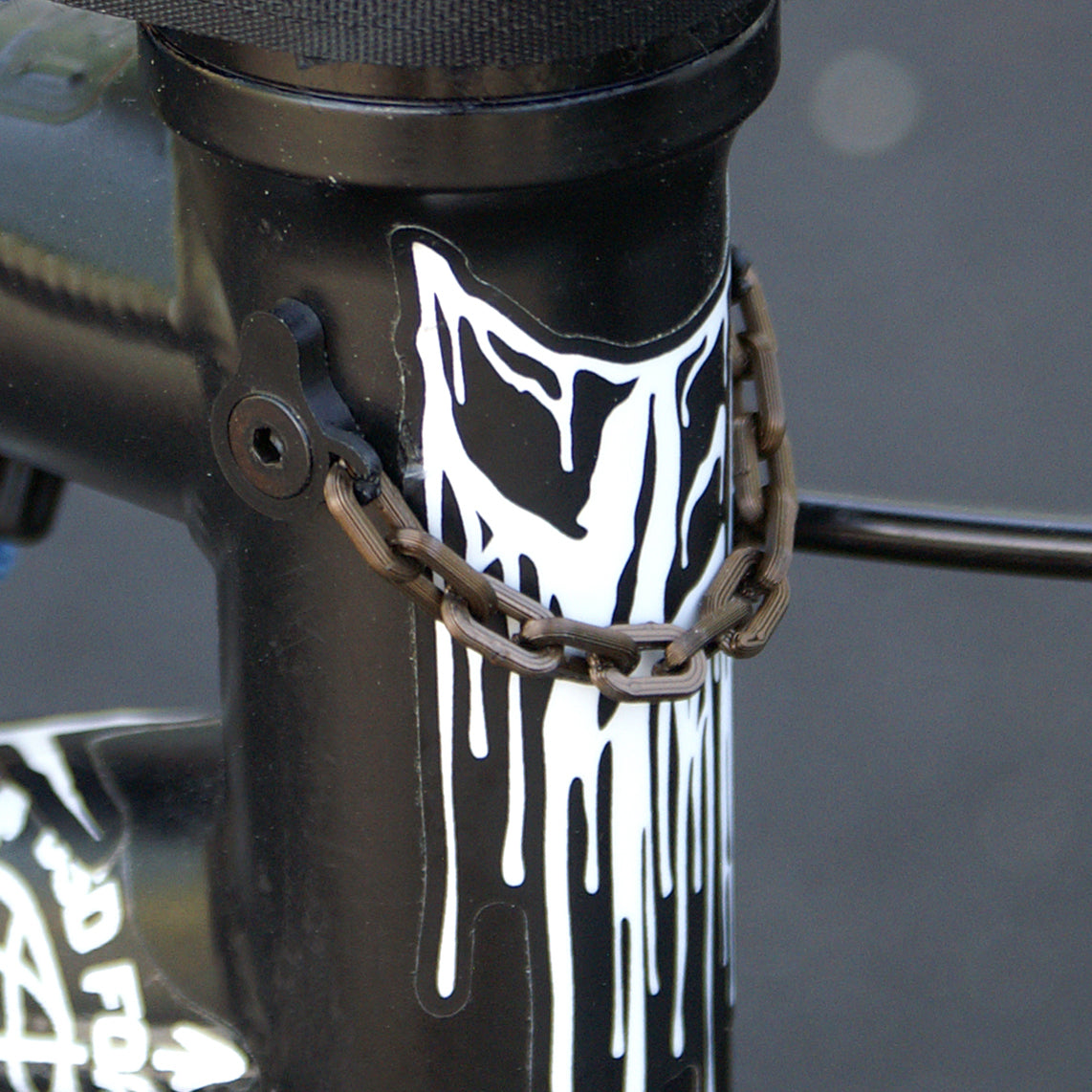Hood Ornament - Chain