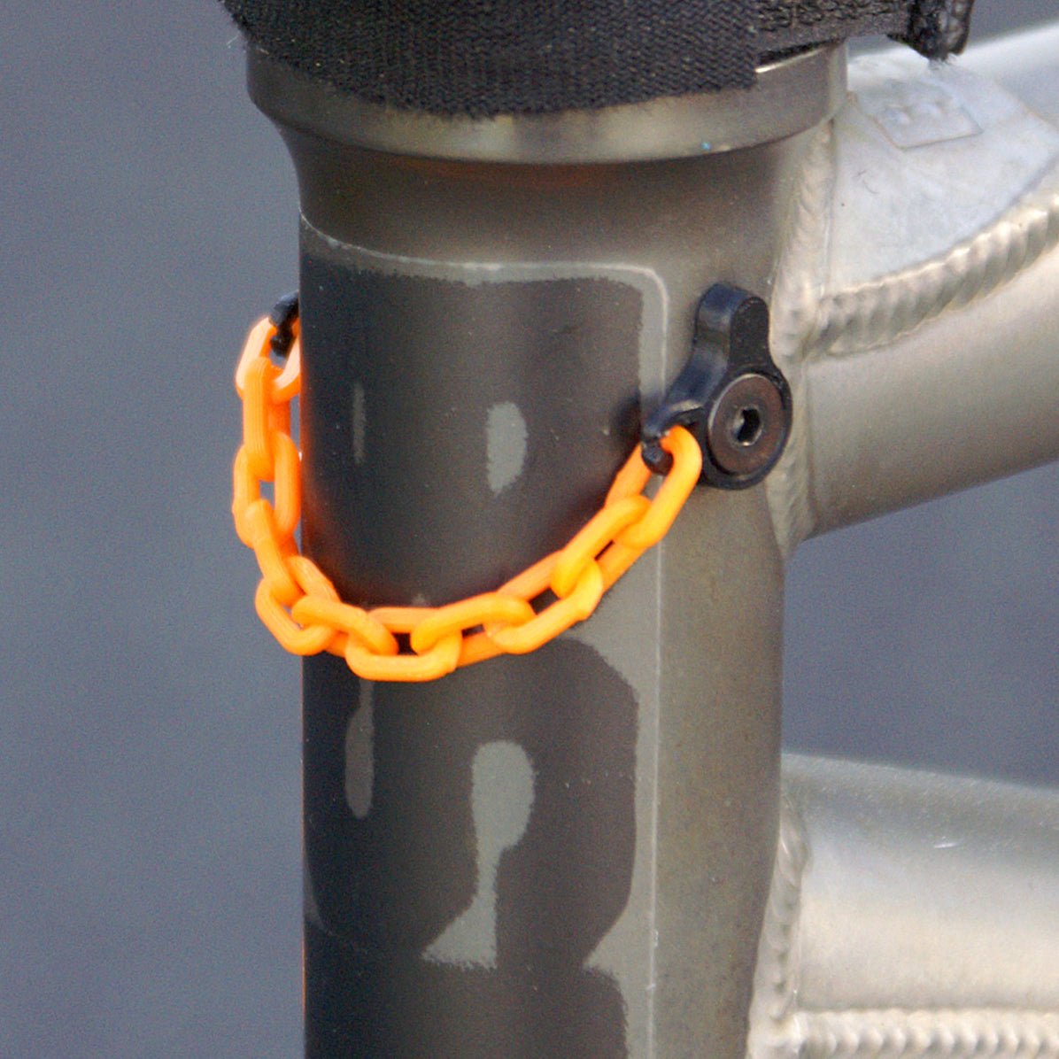 Hood Ornament - Chain
