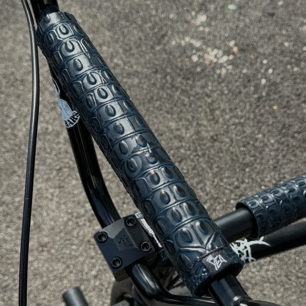 INDIGO DRAGON CROSSBAR PAD
